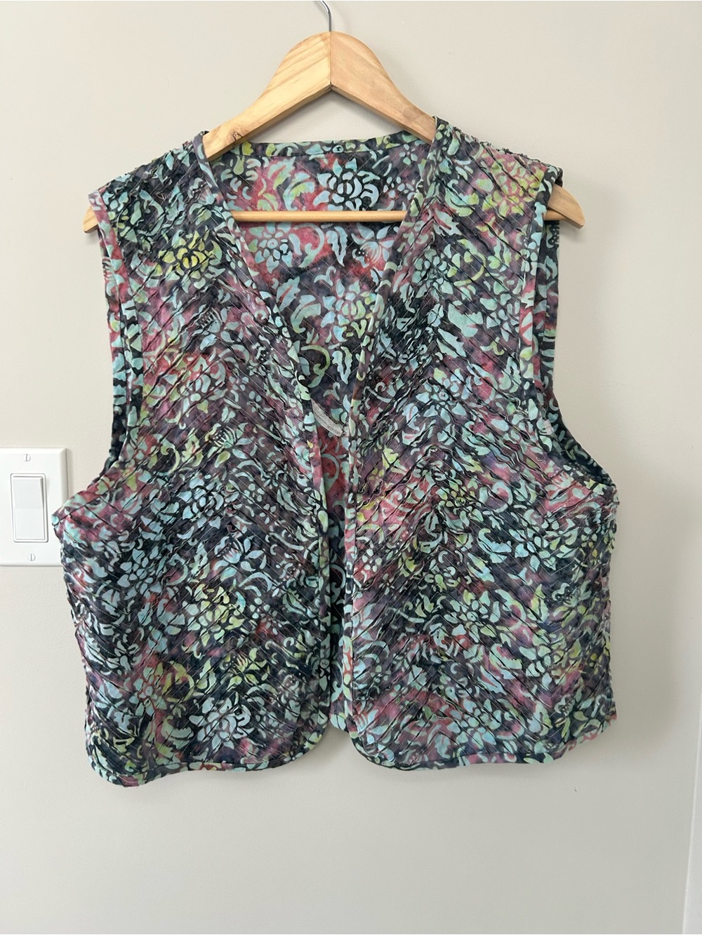 Boho abstract floral Print V-Neck vest in Multicolor